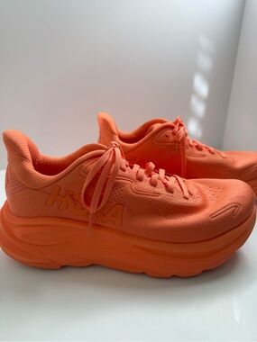 HOKA Clifton 10 Women’s Size 7.5 Coral Orange Running Walking Shoes
